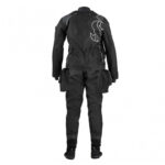 uchy skafander ScubaPro Evertech Dry Breathable Drysuit – czarny kombinezon trilaminatowy z kieszeniami cargo, butami i systemem szelek, zaprojektowany do nurkowania technicznego i rekreacyjnego.