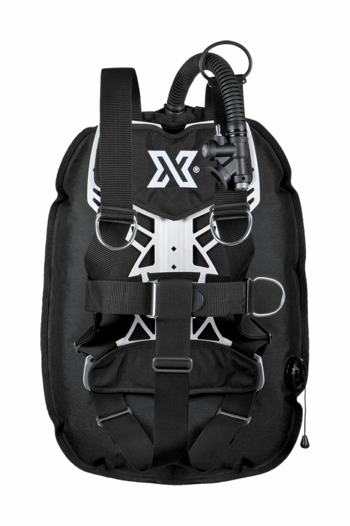 Zestaw skrzydło XDEEP GHOST Standard, podróżne, do pojedynczej butli 1 XDeep GHOST STANDARD lekkie skrzydło do pojedynczej butli