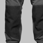 Skafander suchy Waterproof D7 EVO – widok z przodu na czarny skafander z kieszeniami i zamkiem TIZIP.