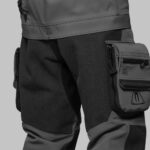 Skafander suchy Waterproof D7 EVO – widok z przodu na czarny skafander z kieszeniami i zamkiem TIZIP.