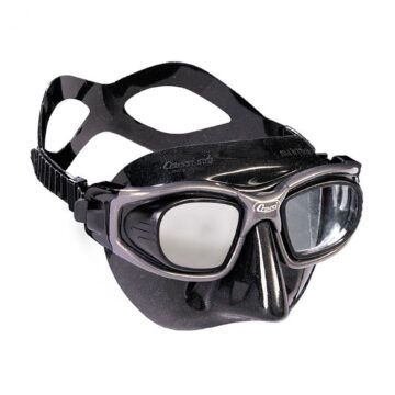 Czarna maska do freedivingu Cressi Minima z niską pojemnością wewnętrzną i ergonomicznym dopasowaniem do twarzy.