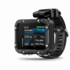 Garmin Descent X30, komputer nurkowy o przekątnej 2,4″, z wyraźnym, kolorowym wyświetlaczem. Widoczne są ikony symbolizujące poszczególne funkcje, takie jak wytrzymała konstrukcja, łatwe w obsłudze przyciski, profile nurkowania, nawigacja GPS i wskaźniki głębokości.