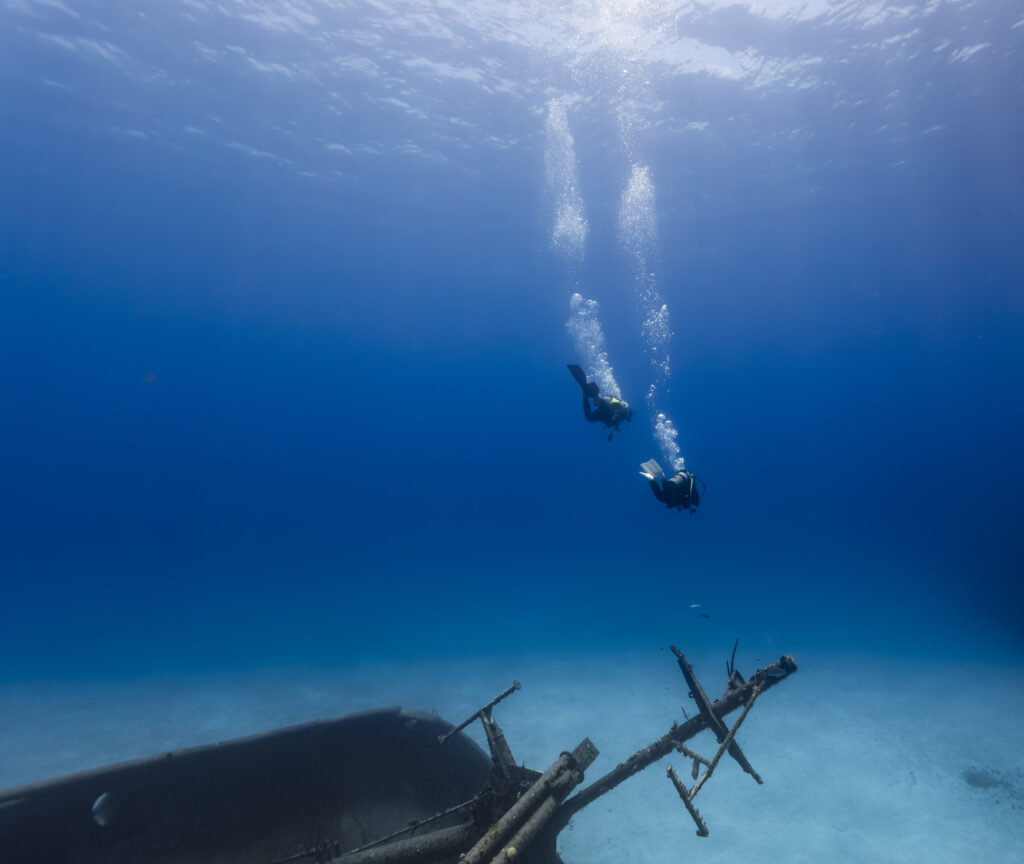 Garmin Descent T2 zamontowany na automacie – bezprzewodowy nadajnik ciśnienia w butli